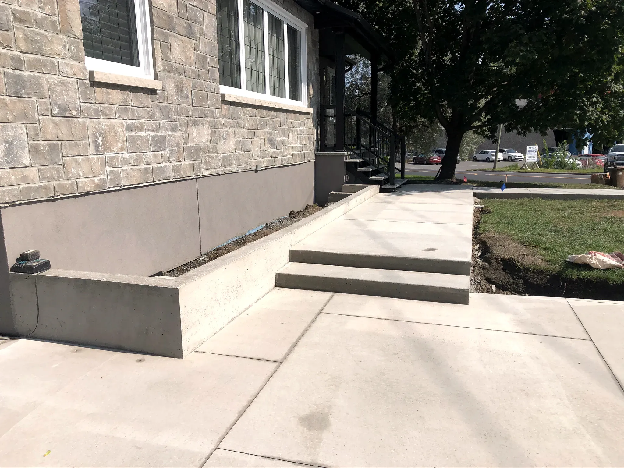 Projet de béton contemporain réalisé par Prestigia en Outaouais.