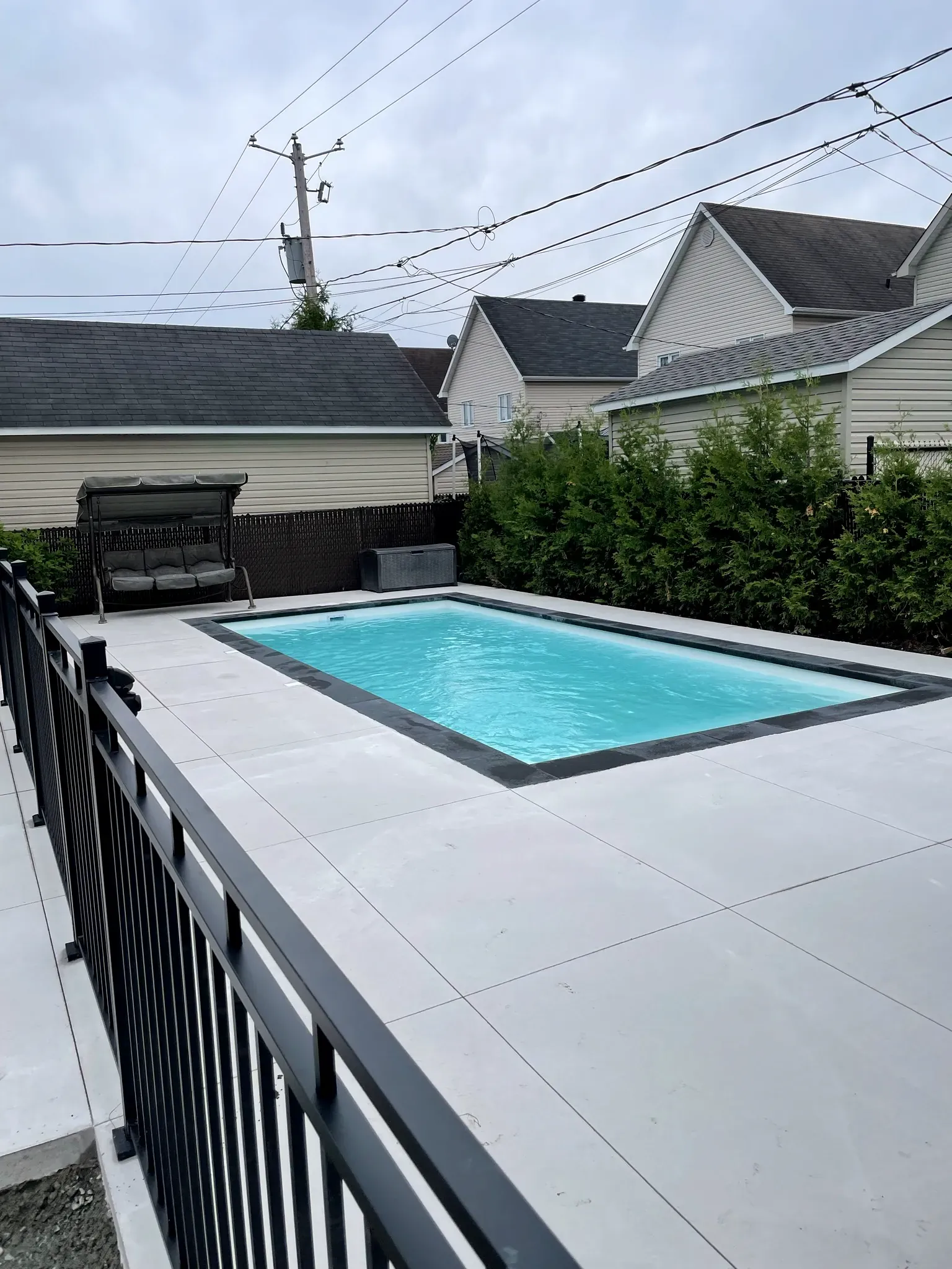 Projet de béton contemporain réalisé par Prestigia en Outaouais.