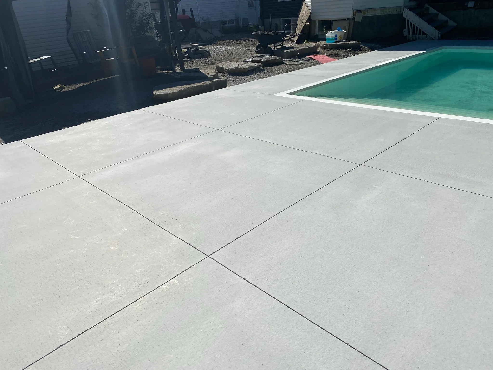 Béton estampé · réalisation Prestigia en Outaouais.